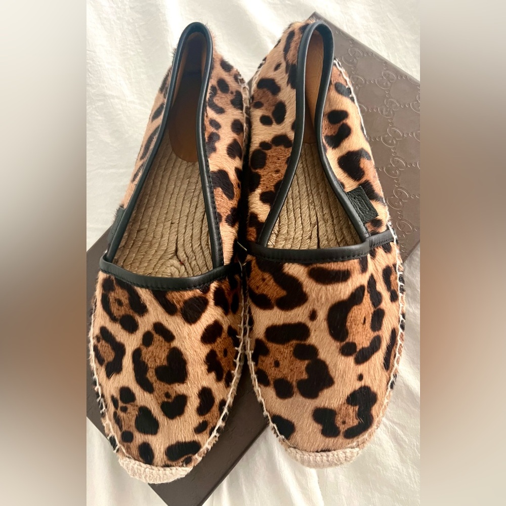 👑✅PRICE FIRM✅ AUTHENTIC Calf Hair GUCCI Leopard Espadrille Flats - Picture 11 of 16